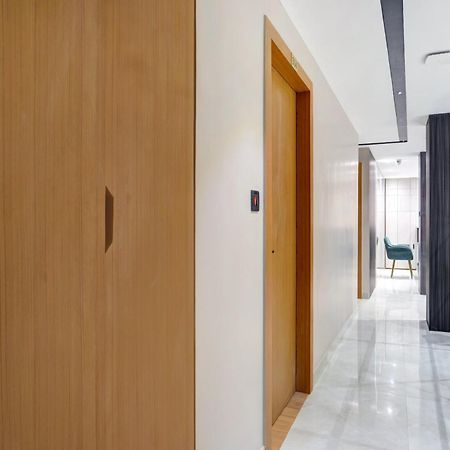 Townhouse Oak Sarusajai Stadium Dispur Exterior photo